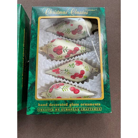 Vintage Commodore Christmas Classics Hand Decorated Glass Ornaments Hollyberry - Picture 7 of 11